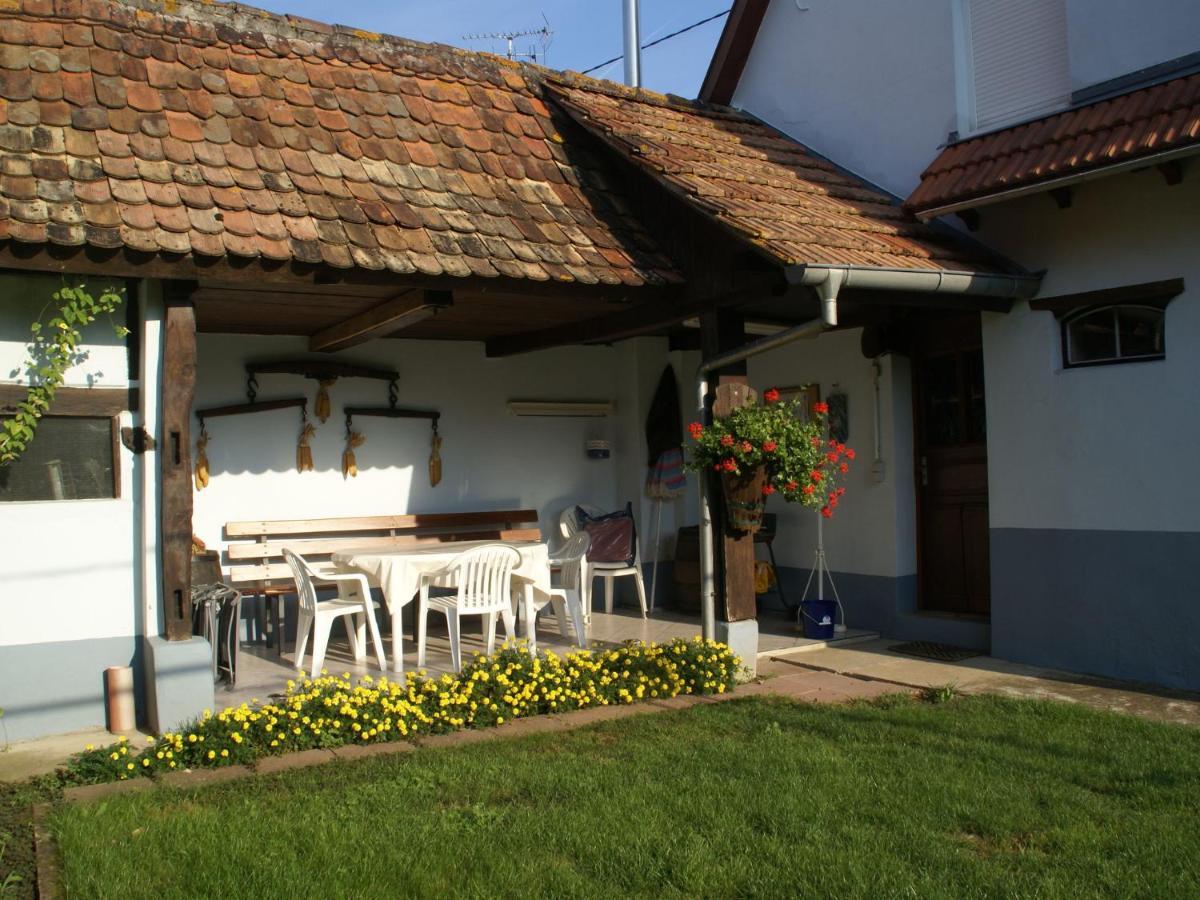 Cosy Holiday Home In Schleithal With Garden Esterno foto